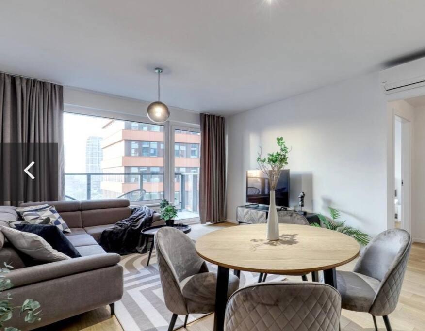 Klinger Apartment บราติสลาวา ภายนอก รูปภาพ